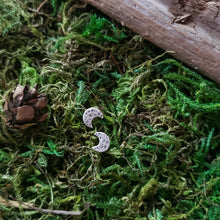 Load image into Gallery viewer, Crescent Moon Stud Earrings