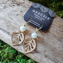 Load image into Gallery viewer, Leaf Drop Brass Earrings