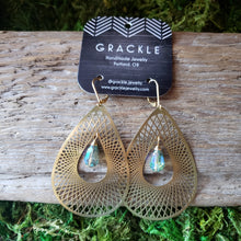 Load image into Gallery viewer, Dewdrop Net Brass Earrings