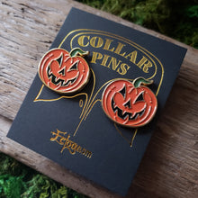 Load image into Gallery viewer, Jack-o'-lantern Collar Pin Set