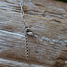 Load image into Gallery viewer, Muskrat Jawbone Necklace