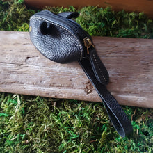 Load image into Gallery viewer, Genuine Leather Rat Pouch