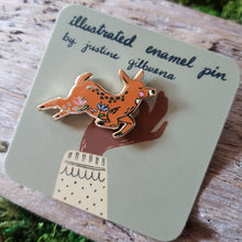 Load image into Gallery viewer, Floral Deer Enamel Pin