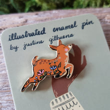 Load image into Gallery viewer, Floral Deer Enamel Pin