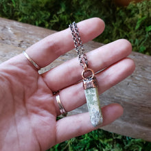 Load image into Gallery viewer, Green Kyanite in Copper Pendant