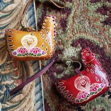 Load image into Gallery viewer, Genuine Leather Chicken Pouch