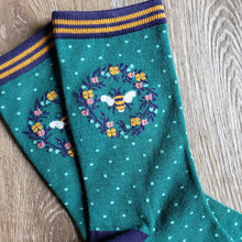 Load image into Gallery viewer, Bee Wreath Pattern Bamboo Socks