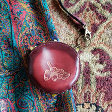 Load image into Gallery viewer, Genuine Leather Green Man Pouch