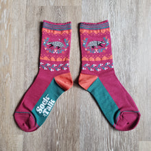 Load image into Gallery viewer, Badger Wreath Pattern Bamboo Socks