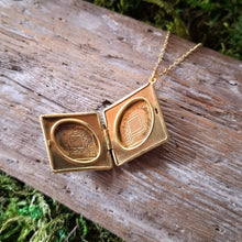 Load image into Gallery viewer, Diamond-shaped Vintage Locket