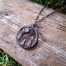 Load image into Gallery viewer, Rainbow Moonstone Mountain Range Necklace