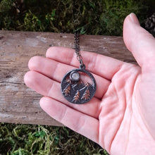 Load image into Gallery viewer, Rainbow Moonstone Mountain Range Necklace