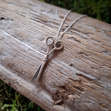 Load image into Gallery viewer, Vintage Silver Scissors Charm Necklace
