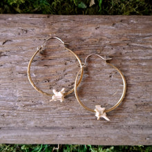 Load image into Gallery viewer, Handmade Brass and Snake Vertebrae Earrings