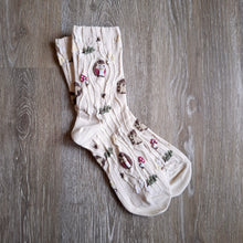 Load image into Gallery viewer, Tree Dwellers Socks