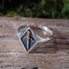 Load image into Gallery viewer, Sterling Silver Dagger Signet Ring