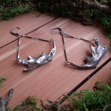 Load image into Gallery viewer, Heavy Muskrat Jaw Dangle Earrings
