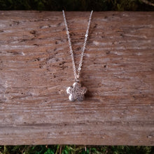 Load image into Gallery viewer, Tiny Silver Flower Vintage Locket