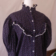Load image into Gallery viewer, Calico Floral Western Style Blouse