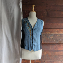 Load image into Gallery viewer, 90s Vintage Embroidered Feather Vest