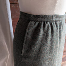 Load image into Gallery viewer, 80s Vintage Sage Green Tweed Skirt