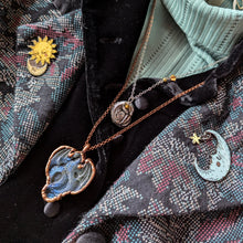 Load image into Gallery viewer, Labradorite Dragon Necklace