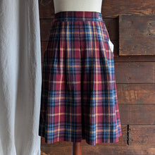 Load image into Gallery viewer, 70s/80s Vintage Plaid Tweed Knee-Length Skirt