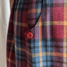 Load image into Gallery viewer, 70s/80s Vintage Plaid Tweed Knee-Length Skirt