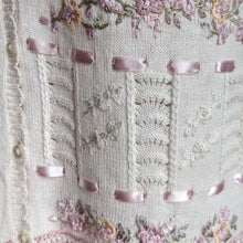 Load image into Gallery viewer, 90s Vintage White and Pink Embroidered Knit Vest
