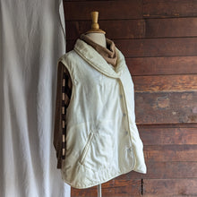 Load image into Gallery viewer, 80s Vintage Plus Size Coffee-and-Cream Dolman Sleeve Sweater