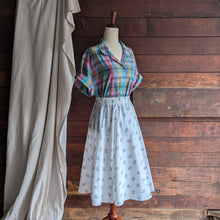 Load image into Gallery viewer, 80s Vintage White Lightweight Midi Skirt