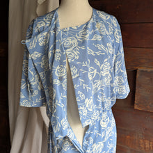 Load image into Gallery viewer, 90s Vintage Light Blue Floral Boxy Midi Dress