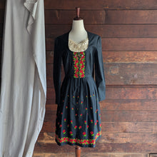 Load image into Gallery viewer, Vintage Cotton European Folk Dress