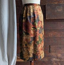 Load image into Gallery viewer, 90s Vintage Earthy Floral Satin Silk Skirt