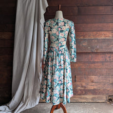 Load image into Gallery viewer, 90s Vintage Jersey Knit Rose Dress