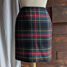 Load image into Gallery viewer, 90s Vintage Plaid Wool Pencil Skirt