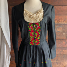 Load image into Gallery viewer, Vintage Cotton European Folk Dress
