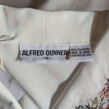 Load image into Gallery viewer, 90s Vintage Ivory Embroidered Collar Blouse