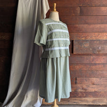 Load image into Gallery viewer, 90s Vintage Plus Size Layered Gingham Dress