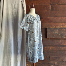 Load image into Gallery viewer, Vintage Polyester Midi Leaf Dress