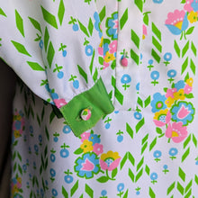 Load image into Gallery viewer, 70s Vintage White Floral Midi Dress