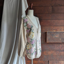 Load image into Gallery viewer, 90s Vintage Cream Embroidered Floral Cardigan