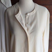 Load image into Gallery viewer, 90s Vintage Ivory Silk-Crepe Blouse
