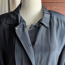 Load image into Gallery viewer, 80s Vintage Black Boxy Blouse