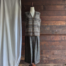 Load image into Gallery viewer, 90s Vintage Dark Brown Paisley Midi Skirt