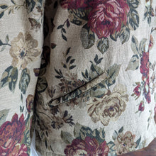 Load image into Gallery viewer, 90s/Y2K Vintage Floral Tapestry Jacket