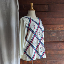 Load image into Gallery viewer, 90s Vintage Plus Size Diamond Pattern Sweatshirt