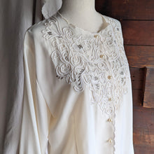 Load image into Gallery viewer, 90s Vintage Ivory Embroidered Blouse
