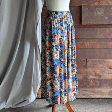 Load image into Gallery viewer, 90s Vintage Leaf & Bird Print Skirt