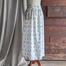 Load image into Gallery viewer, 80s Vintage Flowy White Floral Maxi Skirt